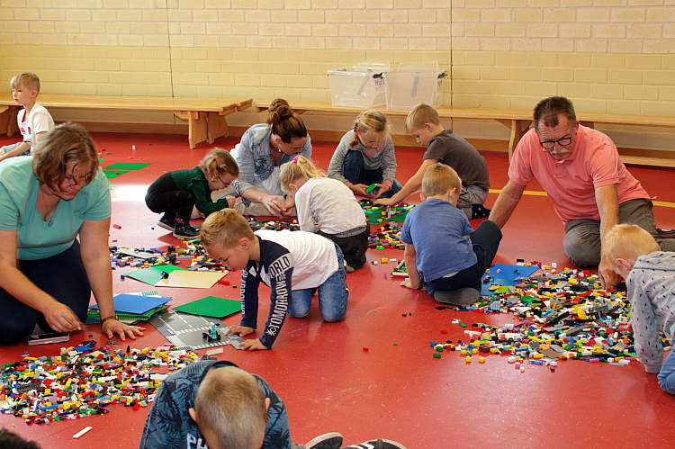 LEGO speelmiddag door Speeltuinvereniging Speelvreugd_13